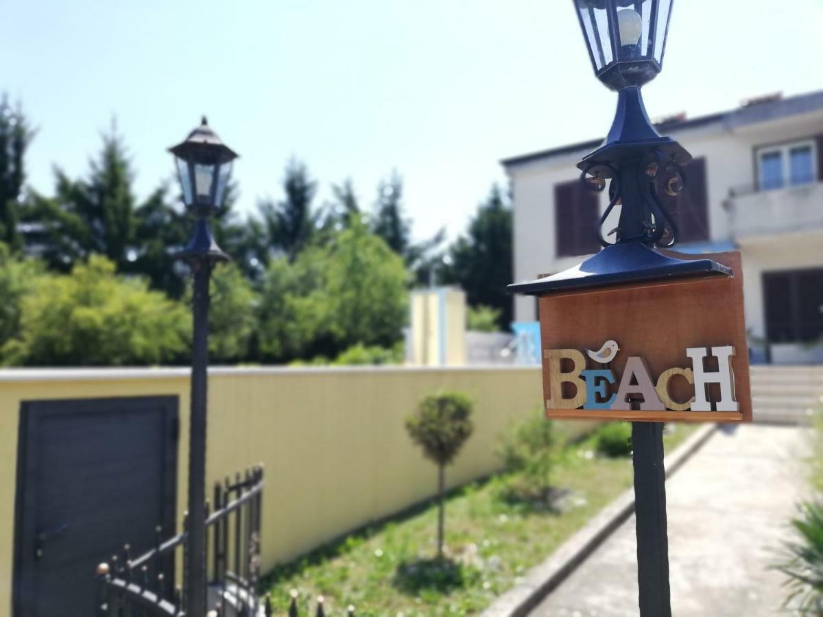 Guest House Surina App Surina'S Green Holiday Rupa Exterior photo
